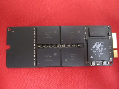 SSD - SanDisk 128 GB for 2012 / Early 2013 A1425 A1398 First Gen Retina