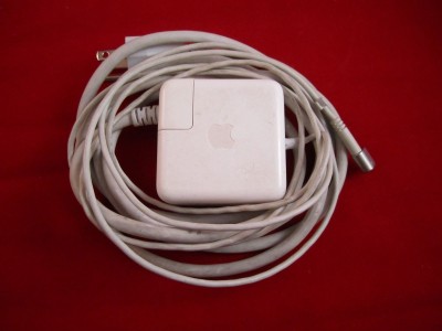Used Apple 45 W MagSafe 1 Charger + Extension